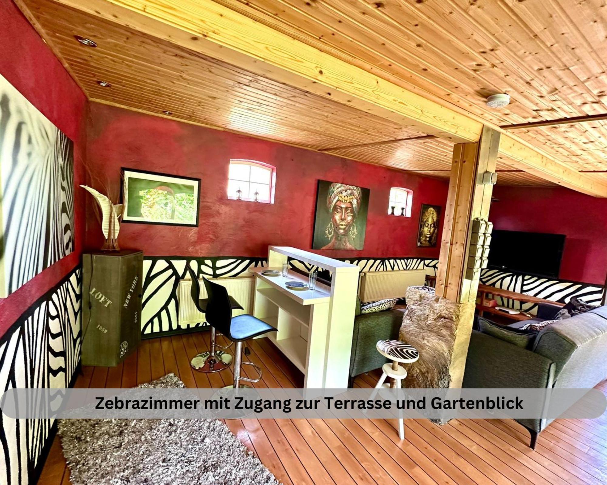 Lodge Of Africa - Einzigartige Themenzimmer, Eingezaeunten Garten, Sauna, Whirlpool & Kamin, Hunde Willkommen, Gasgrill, Voll Ausgestattete Kueche, Grosser Essbereich, Hamburg & Stade In Der Naehe Twielenfleth Esterno foto