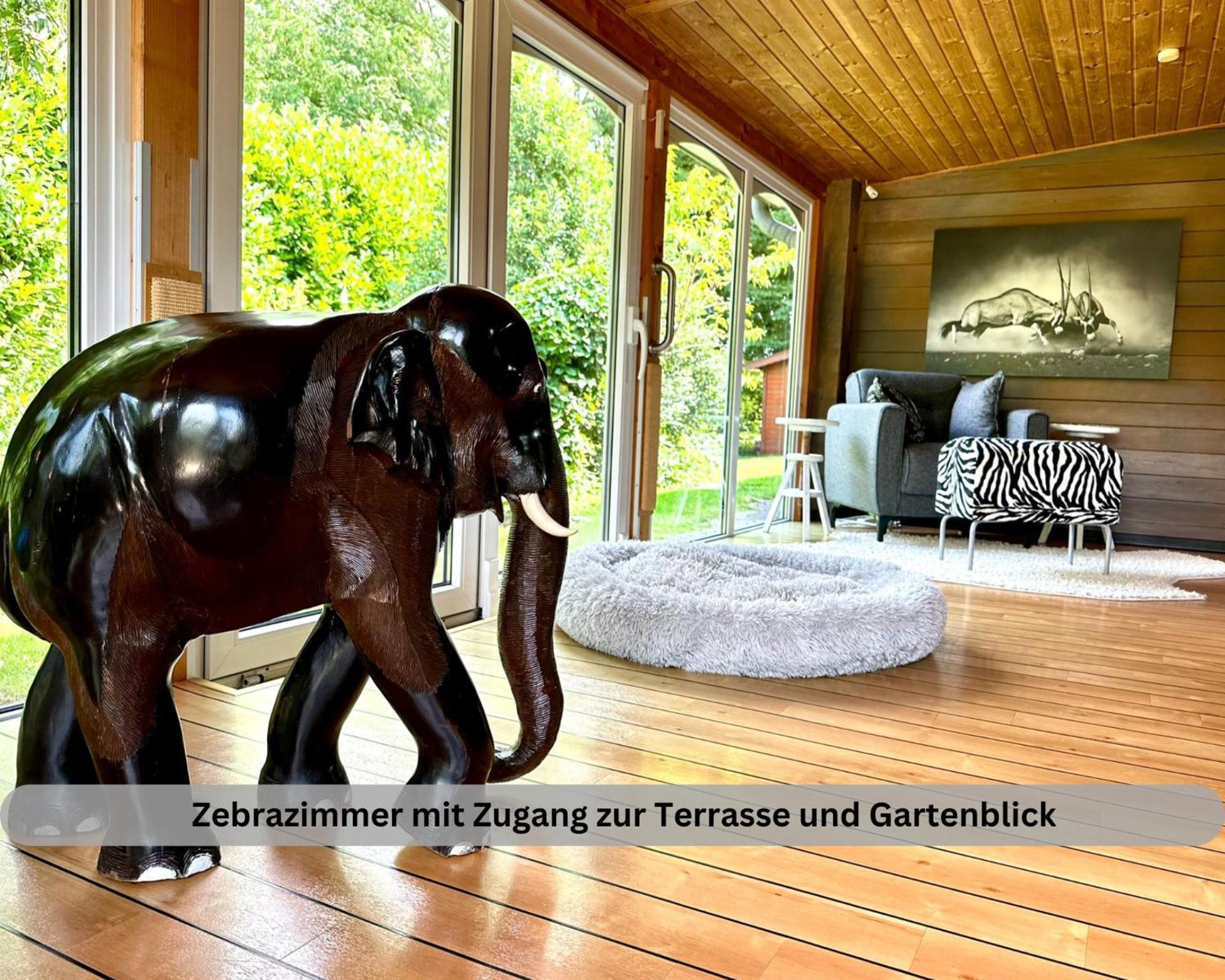 Lodge Of Africa - Einzigartige Themenzimmer, Eingezaeunten Garten, Sauna, Whirlpool & Kamin, Hunde Willkommen, Gasgrill, Voll Ausgestattete Kueche, Grosser Essbereich, Hamburg & Stade In Der Naehe Twielenfleth Esterno foto
